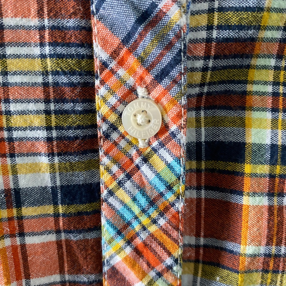 Tommy Hilfiger Women's Long-Sleeved Button-Down Top Size L Fitted Plaid Logo - Picture 3 of 7